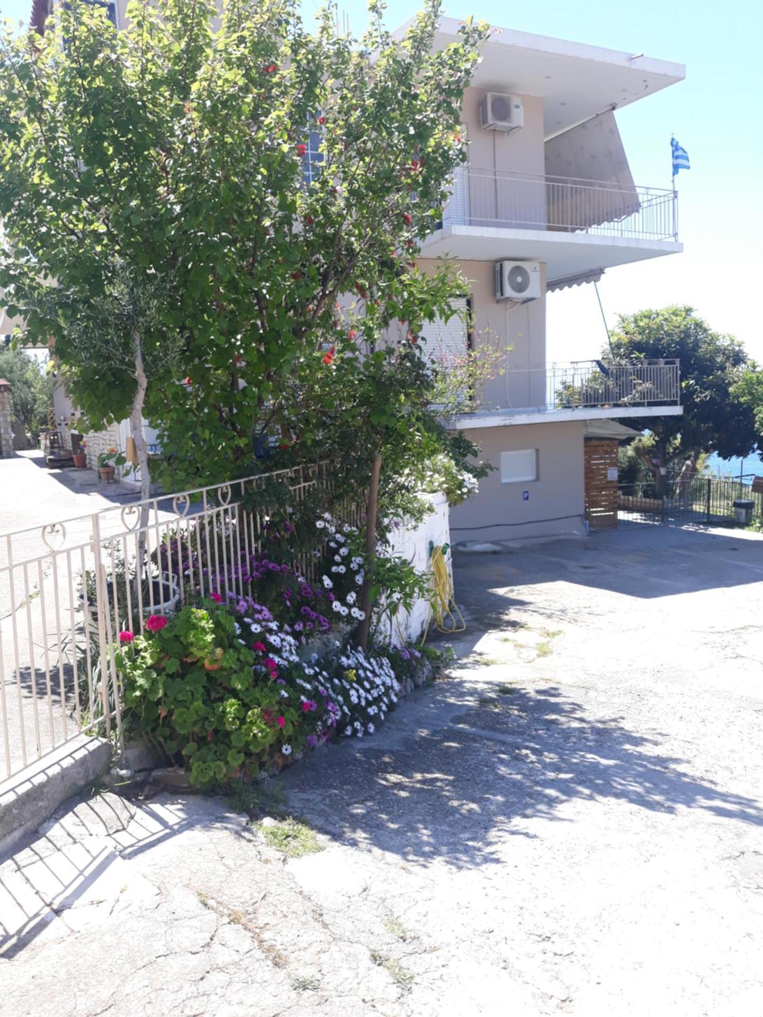 Evelin Studio Kalamata Exteriör bild